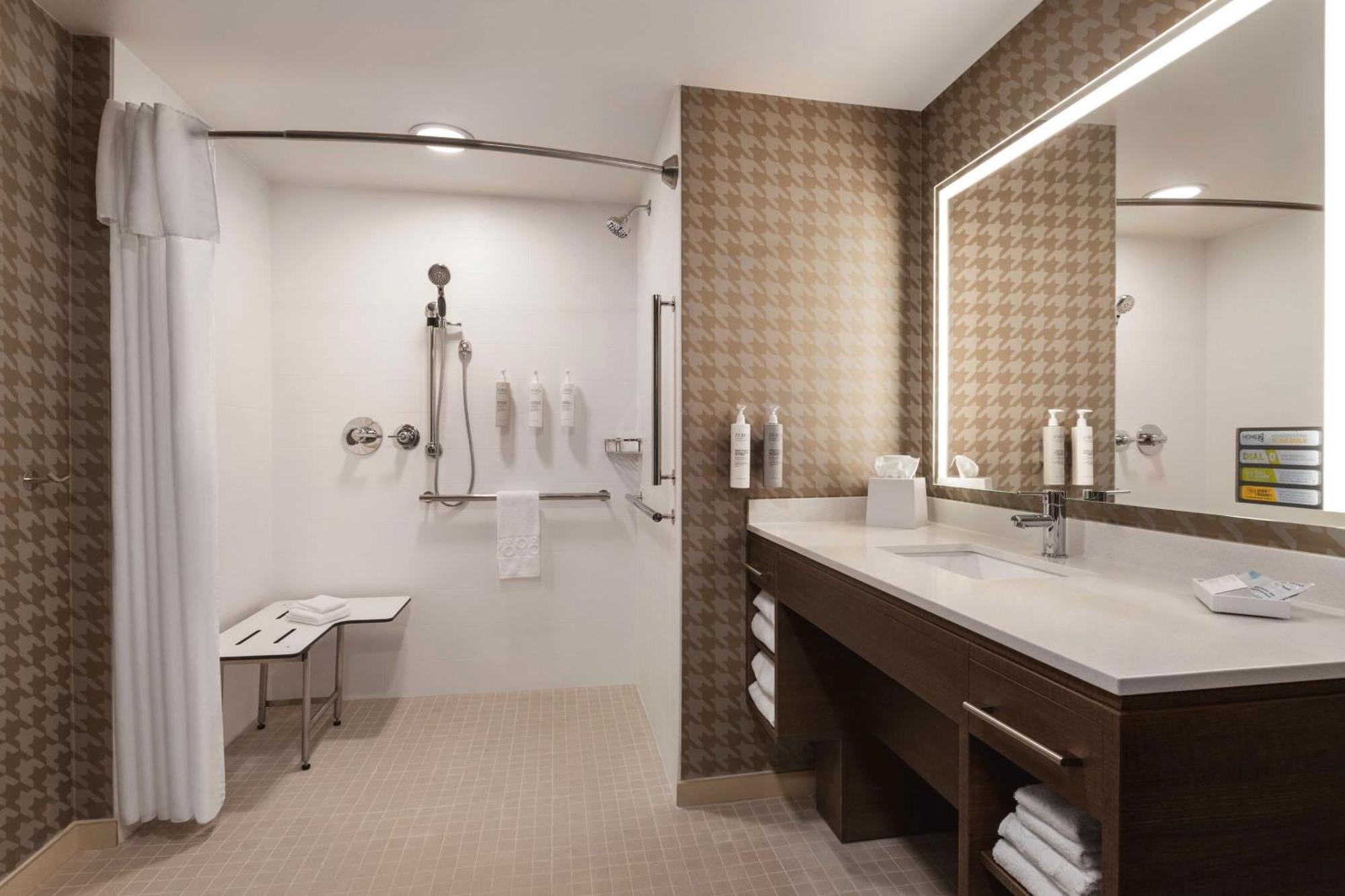 Home2 Suites By Hilton Τσεγιέν Εξωτερικό φωτογραφία