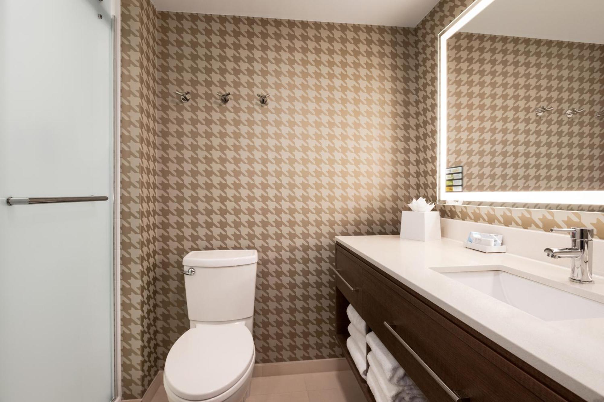 Home2 Suites By Hilton Τσεγιέν Εξωτερικό φωτογραφία